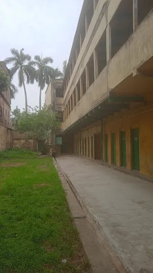 Saraswat Kshatriya Vidyalaya, Machuabazar, Kolkata School Building