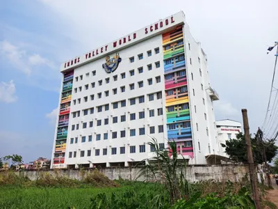 Rajhans Vidyalaya, Andheri West, Mumbai School Building