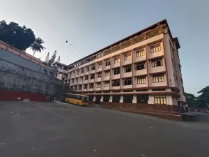 St. Francis D'Assisi High School And Junior College, Borivali West, Mumbai School Building