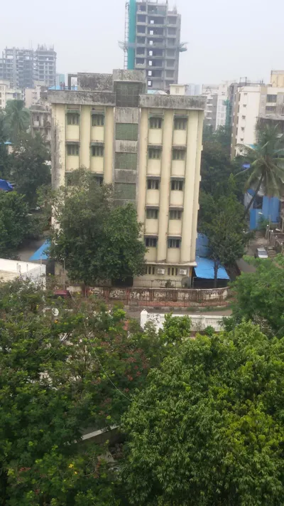 Devkibai Bhojraj Chanrai Primary School, Chembur East, Mumbai School Building