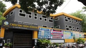 Crescent High School And Junior College, Salisbury Park, Pune School Building