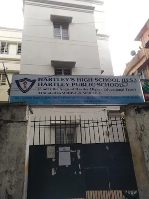 Hartley Higher Secondary School, Garcha, Kolkata School Building