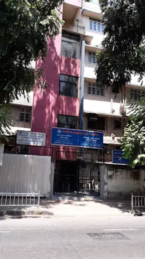 Matunga Pioneer English School And Junior College, Matunga (CR), Mumbai School Building
