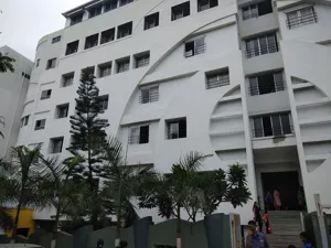 New India School, Bhusari Colony, Pune School Building