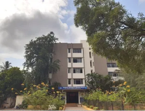Bharati Vidyapeeth English Medium School, Erandwane, Pune School Building
