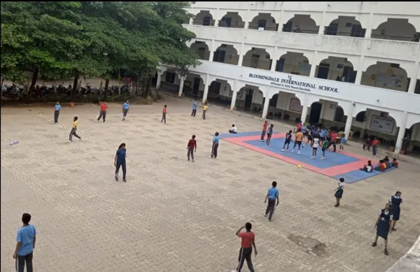 Bloomingdale International School And Junior College, Junnar, Pune School Building