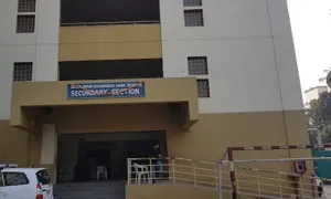 Karnataka High School, Erandwane, Pune School Building
