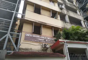 Saifee Golden Jubilee English Public School, Park lane, Kolkata School Building