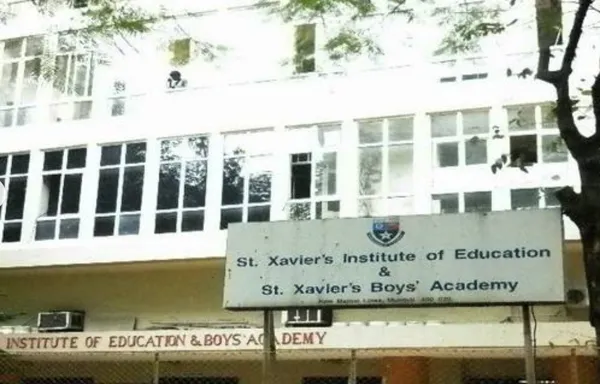 St. Xavier's Boys' Academy, Marine Lines, Mumbai School Building