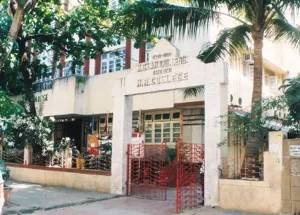 H.R. College Of Commerce And Economics, Churchgate, Mumbai School Building