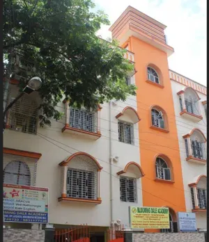 Bloomingdale Academy High School, Hussainpur, Kolkata School Building