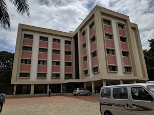 Spicer Higher Secondary School, Ganeshkhind, Pune School Building