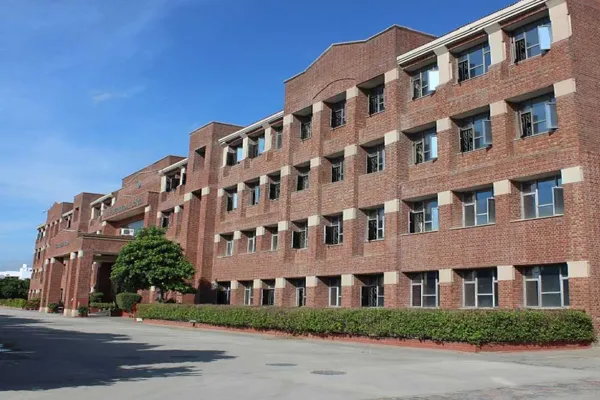 DAV Public School, Sector 10 A, Gurgaon School Building