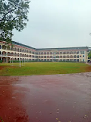 Montfort Matriculation Higher Secondary School, St. Thomas Mount, Chennai School Building