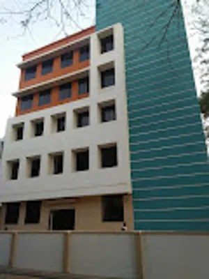 Dhanvallabh English High School, Mulund West, Mumbai School Building