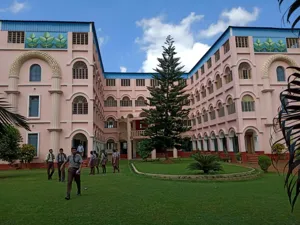 Bishnupur Public School, Bishnupur, Kolkata School Building