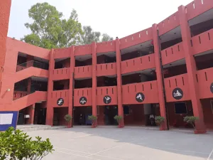 St. Mark's Senior Secondary Public School, Janakpuri, Delhi School Building