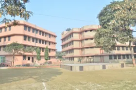 Tagore Sr. Sec. School, Mayapuri Shopping Centre, Delhi School Building