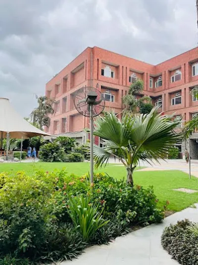 Uttam School For Girls, Shastri Nagar, Ghaziabad School Building