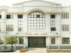 Victor Public School Building Image