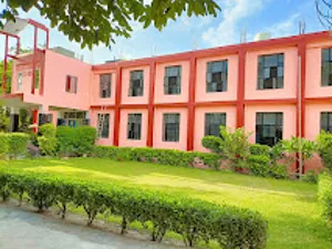 KM International School Building Image