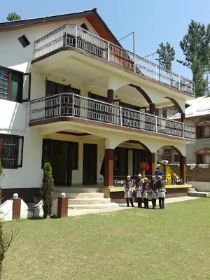 Iqra International School Building Image