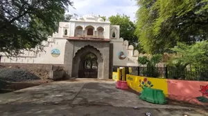 Shri Bal Vinay Mandir Building Image