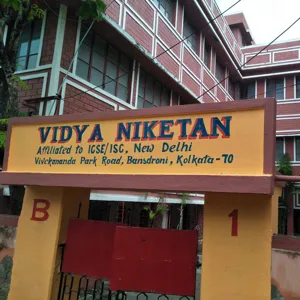 Vidya Niketan Building Image