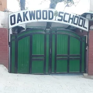 Oakwood School Building Image