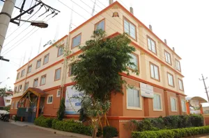 Srinidhi Public School Building Image