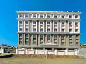 Chate Public School Building Image