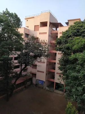 Shardashram Vidyamandir International School Building Image
