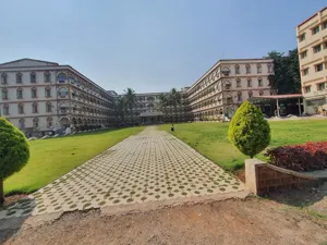 MAEER's Vishwashanti Gurukul School Building Image