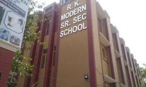 R K Modern Senior Secondary School Building Image