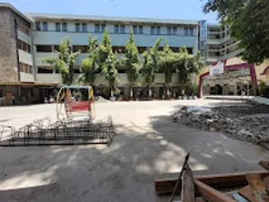 S.M. Choksey High School and Junior College Building Image