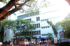 Vivek Vidyalaya And Junior College Building Image