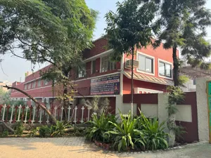Rose Convent School Building Image