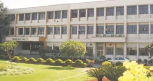 Rukmini Devi Public School Building Image